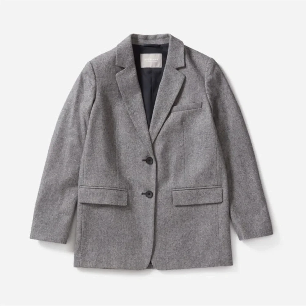 Everlane The Oversized Wool Blazer in Herringbone - Picture 3 of 6